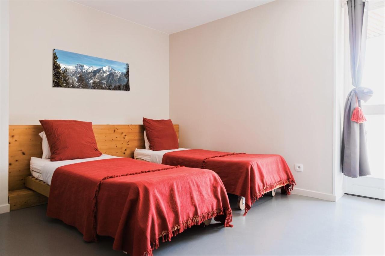 Auberge Des Ecrins Champoleon Room photo